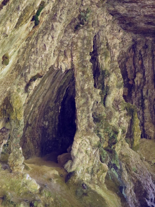palona cave entrance